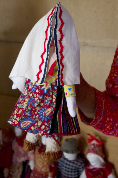 Кукла-невеста в традиционном одеянии, остров Кихну / Фото из Эстонии