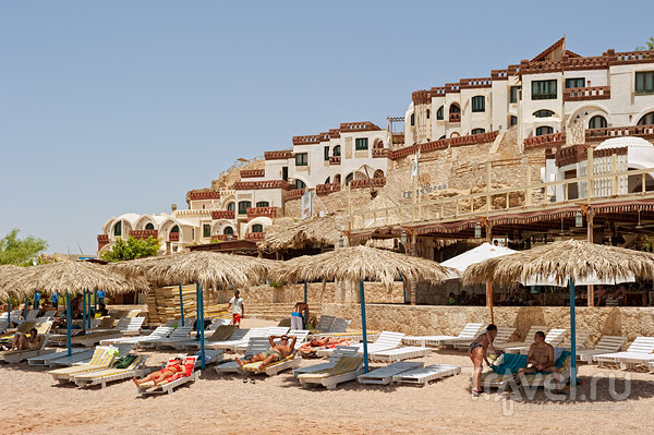 Пляж отеля Royal Rojana Resort, Шаркс-Бей, Шарм-эль-Шейх / Фото из Египта