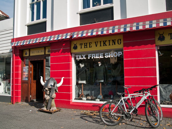 Сувенирный магазин в Акюрейри / Фото из Исландии