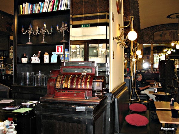 Часть интерьера исторического кафе «Сан-Марко» / Фото из Италии
