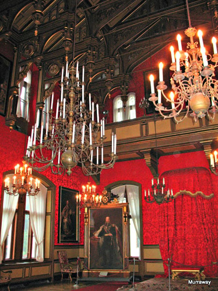 Тронный зал дворца Мирамаре / Фото из Италии