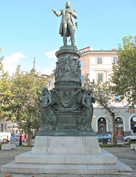 Памятник эрцгерцогу Максимилиану в Триесте / Фото из Италии