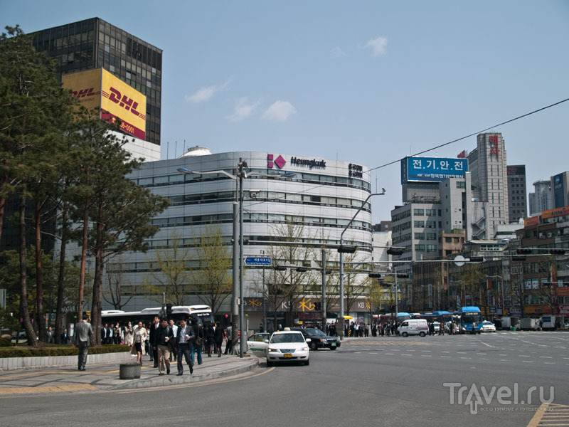 Офисное здание в Сеуле / Фото из Южной Кореи