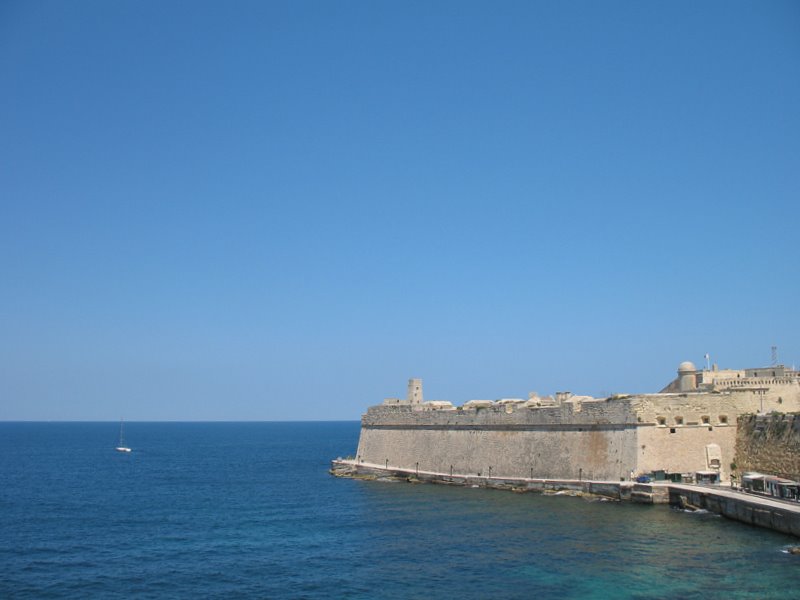 Вид на форт Сент-Элмо, Мальта / Фото с Мальты