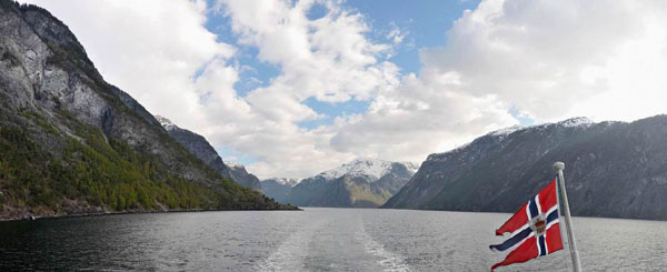 Озеро в Норвегии / Фото из Норвегии