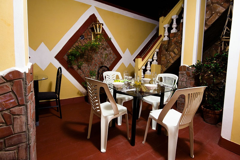   Hostal-lodging Casa Valladares,  /   