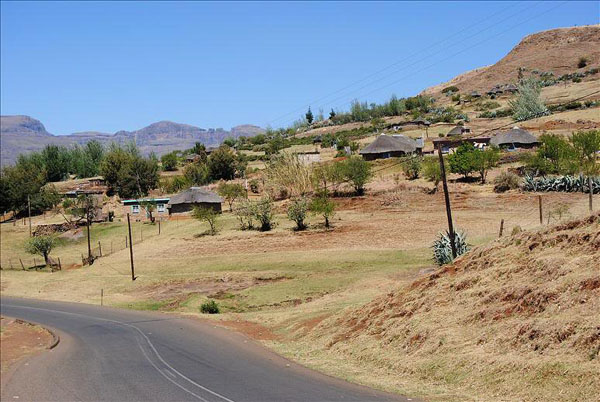 Сельская дорога в Лесото / Фото из Лесото
