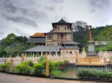 На горе дворец / Шри-Ланка