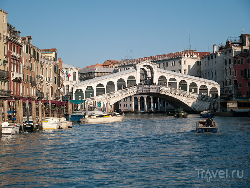 "Открыточный" вид на мост Риальто / Фото из Италии