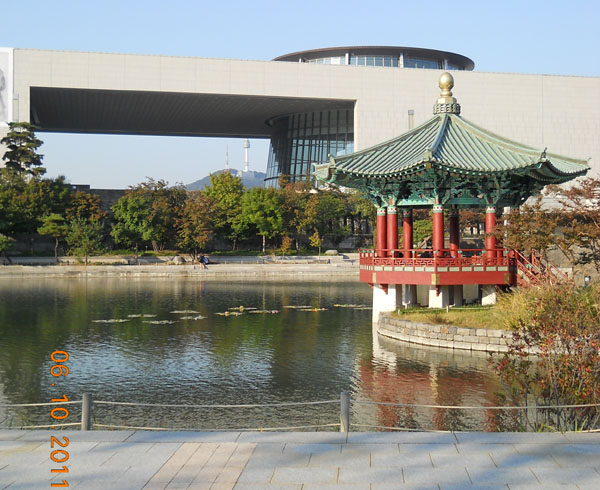 Здание Национального музея в Сеуле / Фото из Южной Кореи