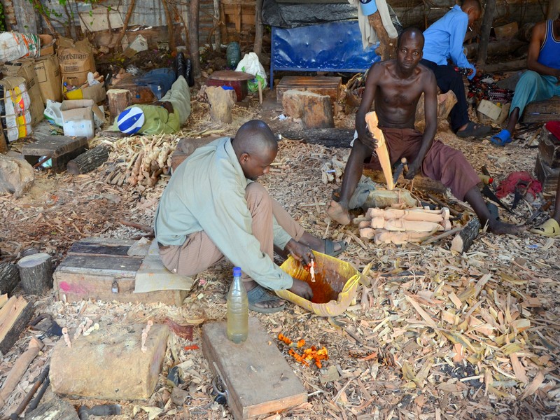   Akamba Wood Crafts   /   
