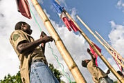 Поднятие флагов / Вануату