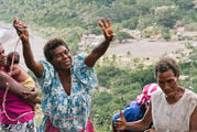 Женщины танцуют / Вануату