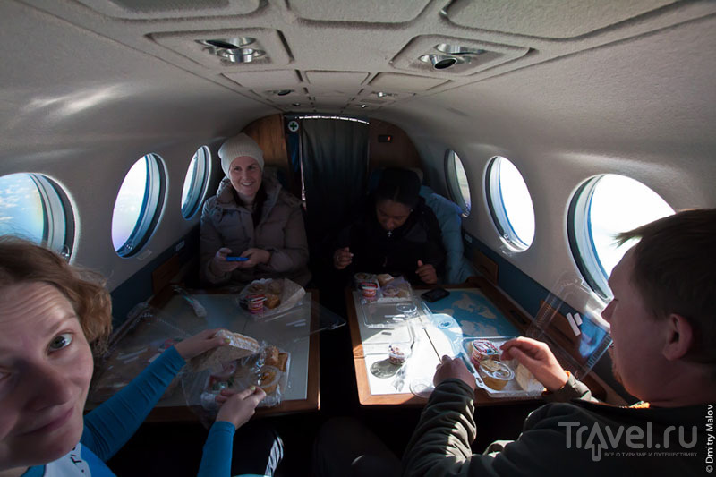 Обед на борту самолета / Фото из Антарктики