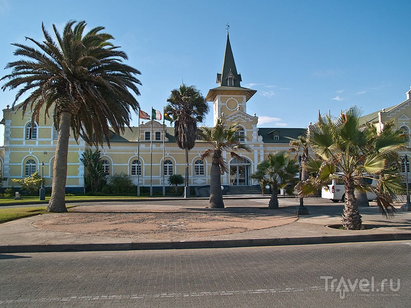 Отель Swakopmund в здании бывшего железнодорожного вокзала / Фото из Намибии