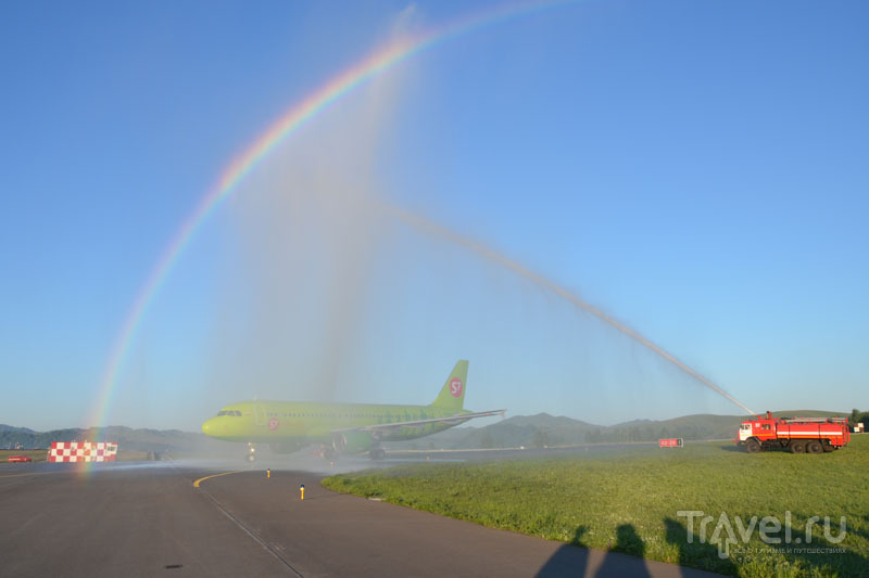  S7 Airlines     /   