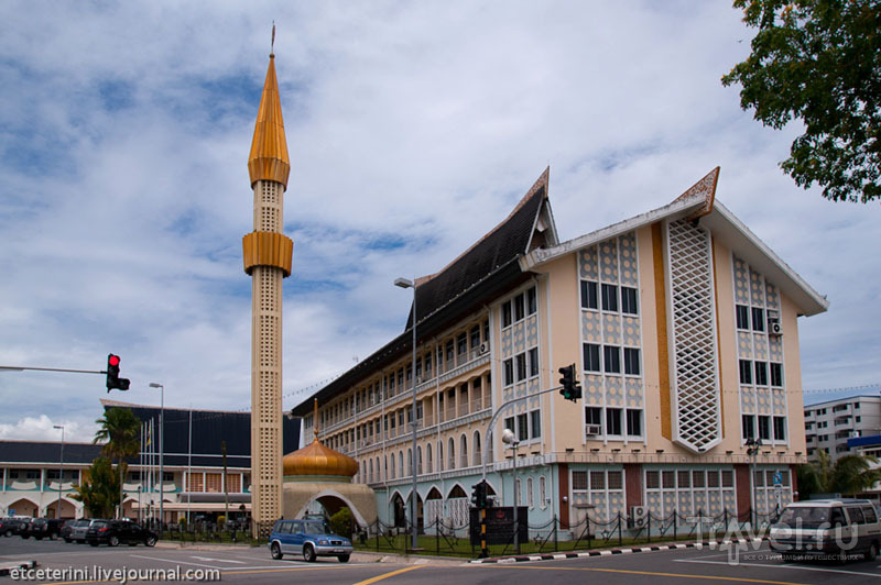В столице Брунея городе Бандар-Сери-Бегаван / Фото из Брунея