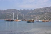Яхты на фоне гор / Турция
