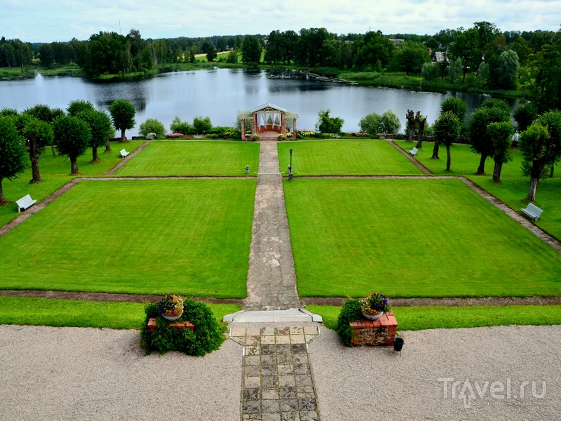 Окрестности дворца Бириню, Латвия / Фото из Латвии