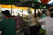 Покупатели цветов / Таиланд