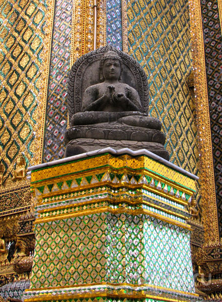 Статуя храмового комплекса у королевского дворца в Бангкоке, Таиланд / Фото из Таиланда