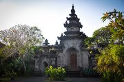 Один из храмов / Индонезия