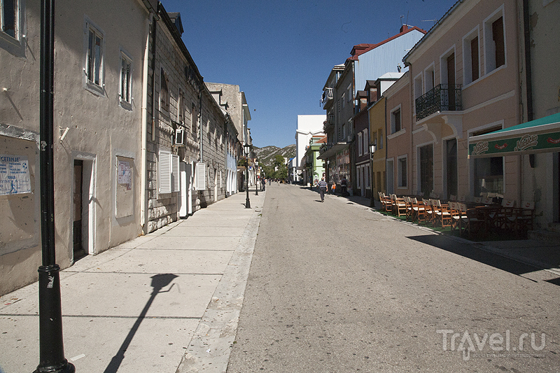 Главная улица Цетине, Черногория / Фото из Черногории