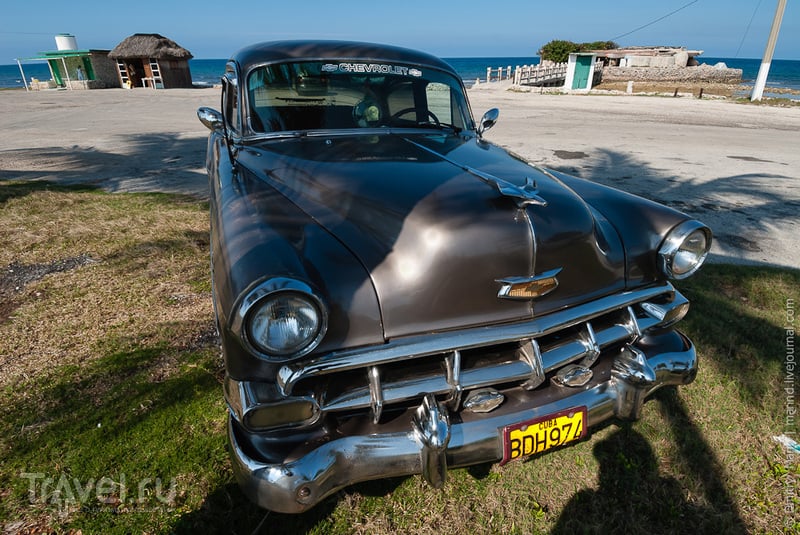 Старый Chevrolet в Варадеро / Куба