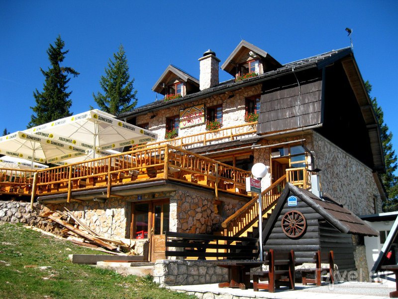 Боснийский горнолыжный курорт "Яхорина" осенью / Босния и Герцеговина