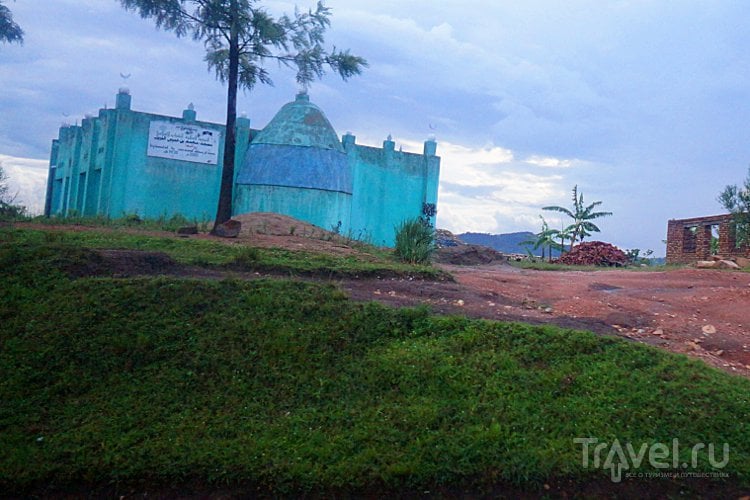 На зеленых холмах страны Ру / Руанда