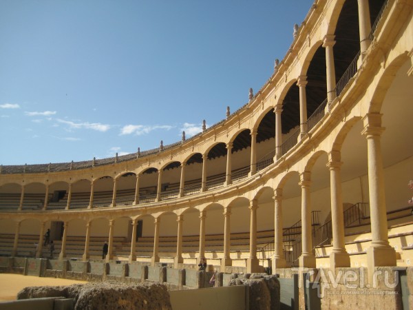Ронда: мосты и арена для боя быков / Испания