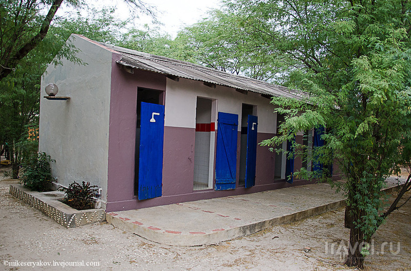 Деревня Мар-Лодж и cенегальская школа / Фото из Сенегала