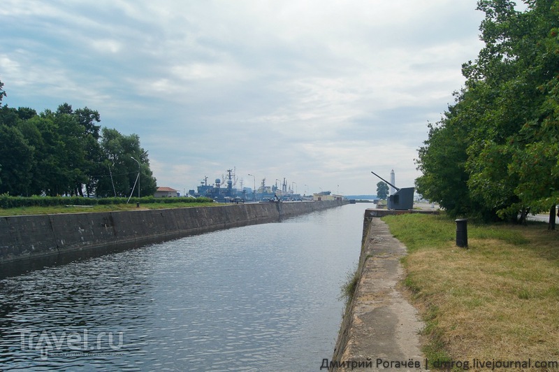 Канал имени Петра Великого в  Кронштадте / Фото из России