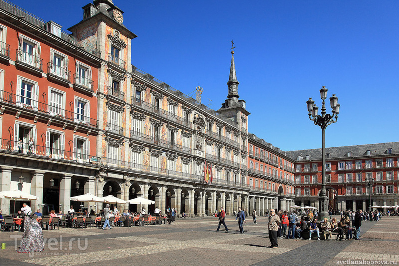 Площадь Майор (Plaza Mayor) в Мадриде / Фото из Испании