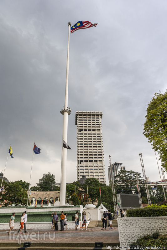Площадь Мердека, она же площадь Независимости в Куала-Лумпуре / Фото из Малайзии