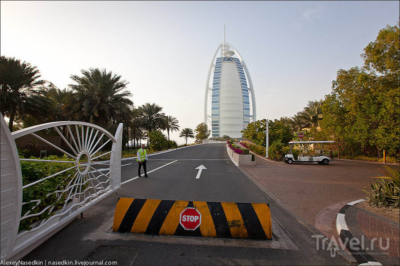 Отель Бурдж аль-Араб в Дубае / Фото из ОАЭ