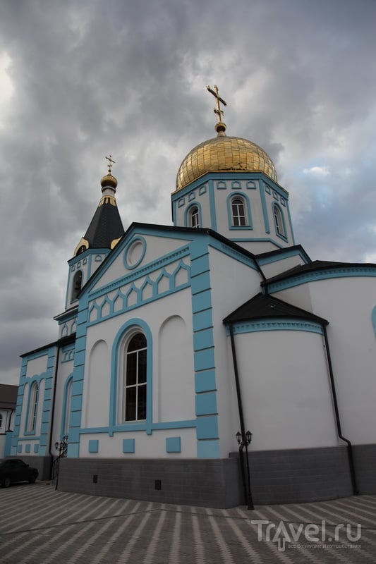 Покровская церковь в станице Орджоникидзевской / Фото из России