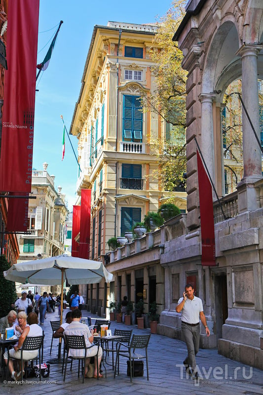 Виа Гарибальди в Генуе, Италия / Фото из Италии
