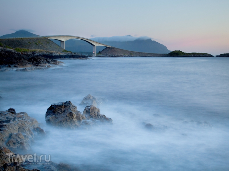 Трасса Atlanterhavsveien (The Atlantic Road) - популярный туристический маршрут в Норвегии / Норвегия