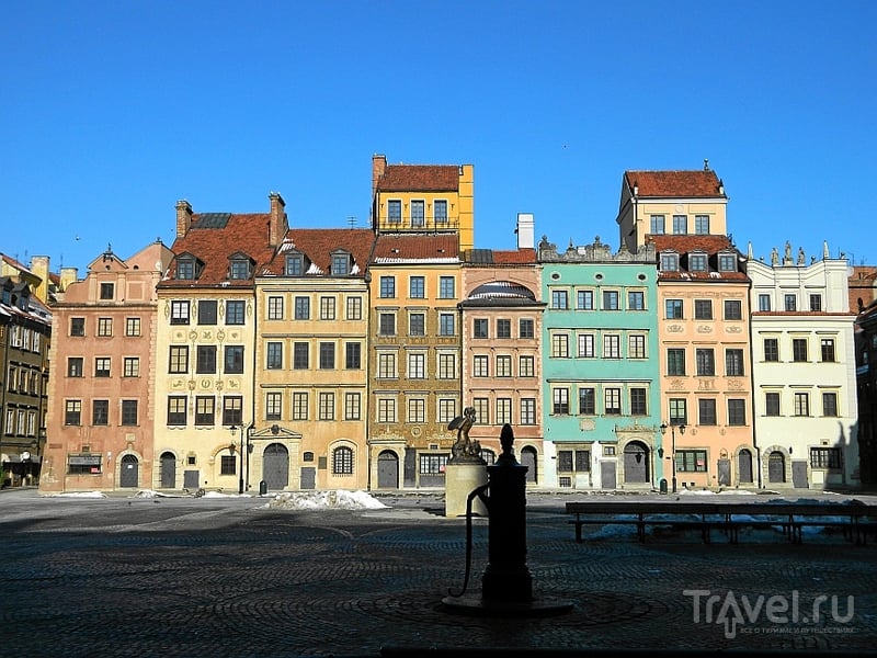 Рынок Старого города (Rynek Starego Miasta) в Варшаве, Польша / Фото из Польши