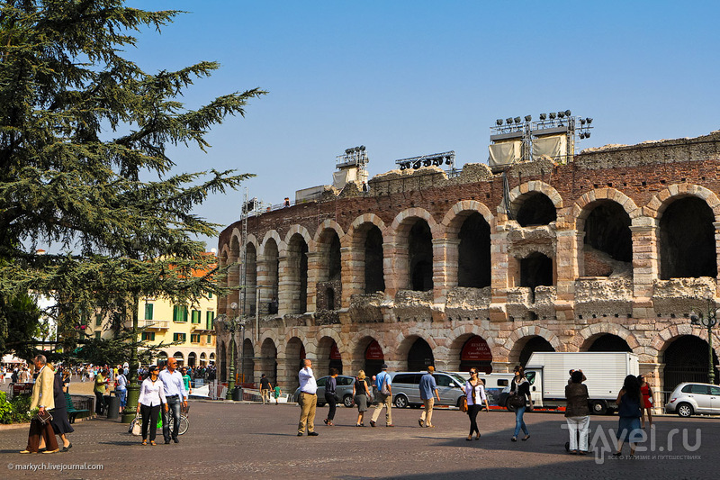 Римский амфитеатр Arena di Verona в Вероне, Италия / Фото из Италии