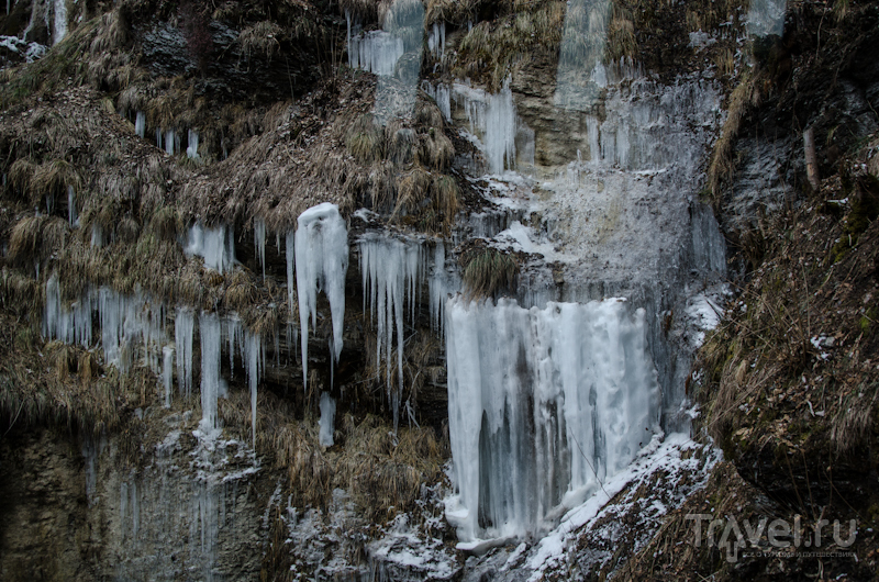 Водопады Лаутербруннена зимой / Фото из Швейцарии
