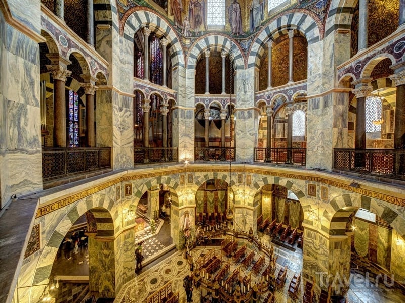 Ахенский собор был внесен в Список Всемирного наследия ЮНЕСКО в 1978 году, Германия / Германия