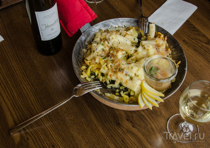 Рёшти: картошка с сыром и овощами / Фото из Швейцарии