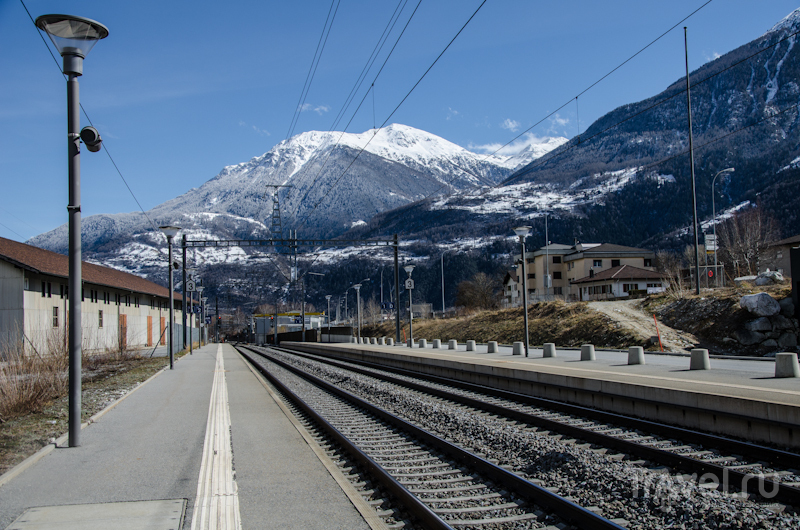 Станция в Лойке / Фото из Швейцарии