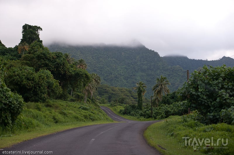 Уполу. Остров церквей и водопадов / Фото с Западного Самоа