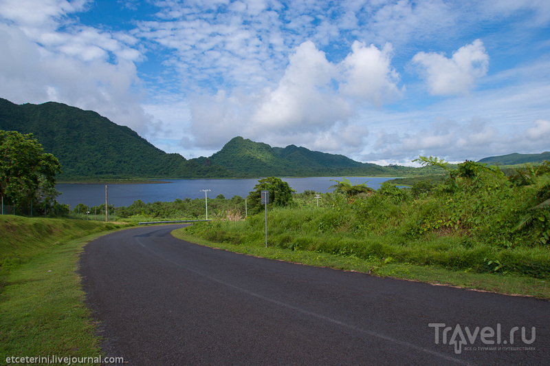 Уполу. Остров церквей и водопадов / Фото с Западного Самоа