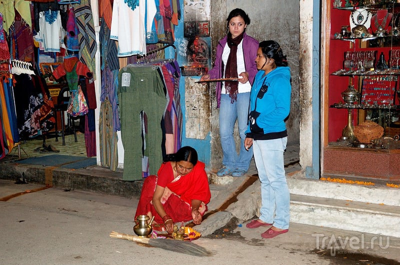 Про Катманду, девочку Кумари и речку-говнотечку / Фото из Непала