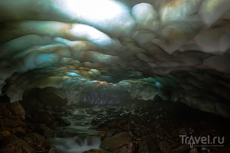 Снежные пещеры Камчатки / Фото из России