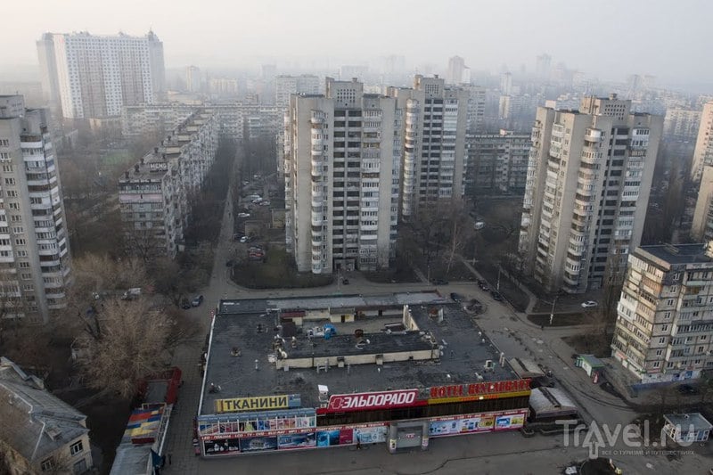 1-й микрорайон Левобережного массива в Киеве, Украина  / Фото с Украины